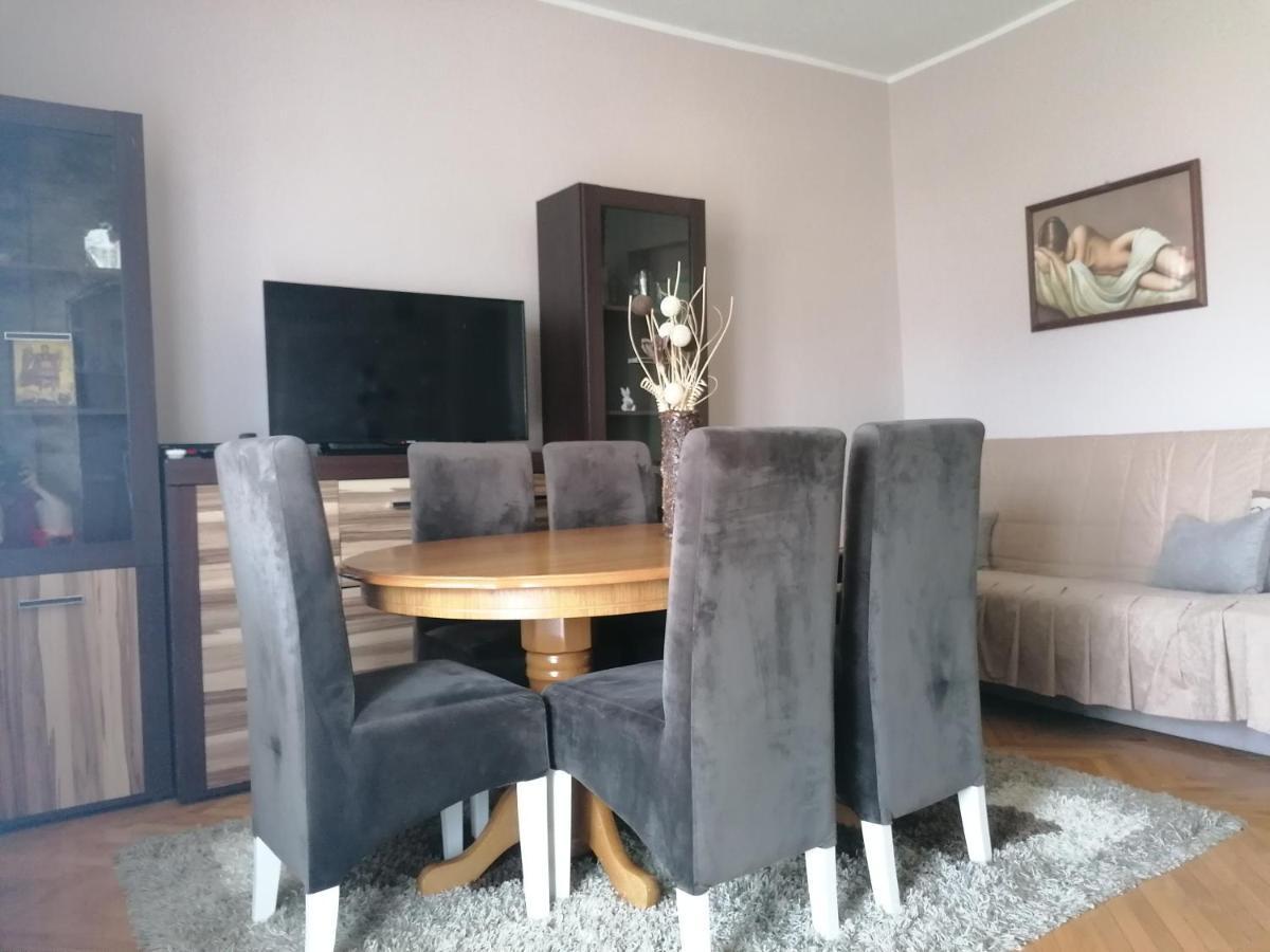 Apartman ,,Milica" Donji Milanovac Bagian luar foto